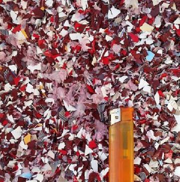 pvc macinato rosso red Basplastic di P. Bas Pordenone Udine Pvc e Pet foglia macinato regrind sheet