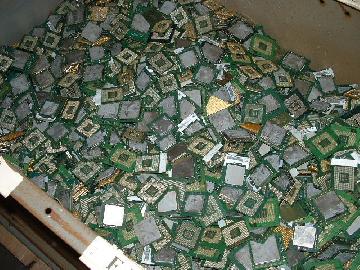 CPU CERAMIC PROCESSOR SCRAPS AND COMPUTER MOTHERBOARD SCRAPS FOR SALE