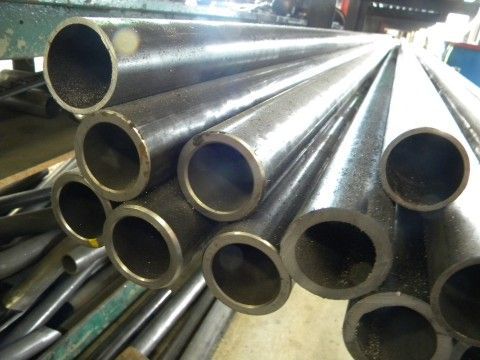 1//2 OD Cold Rolled Steel A513 Drawn Over Mandrel Round Tubing ASTM A513 0.37 ID 72 Length 0.065 Wall