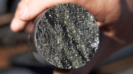 Nickel Price Climbs Above $17,000 a Tonne Amid Export Ban