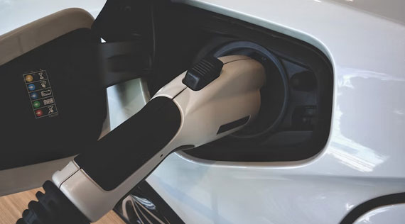 Chinese EV market slowdown slashes lithium, cobalt prices