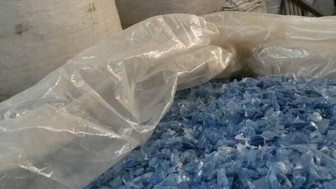 Pc water bottle scrap (regrind)